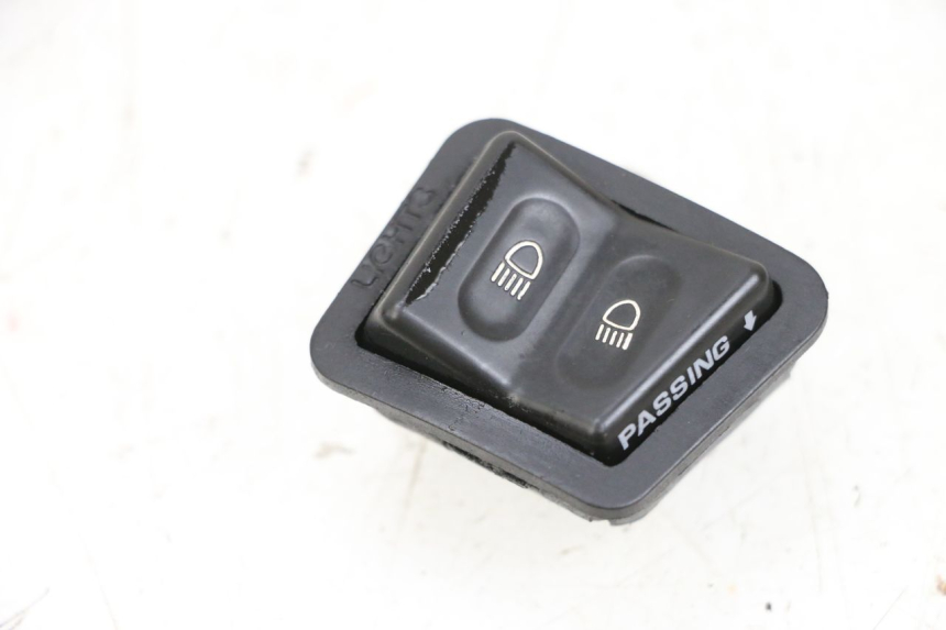 photo de INTERRUPTOR DE LUZ ALTA SYM ORBIT III 3 4T 50 (2018 - 2021) - Vista principal