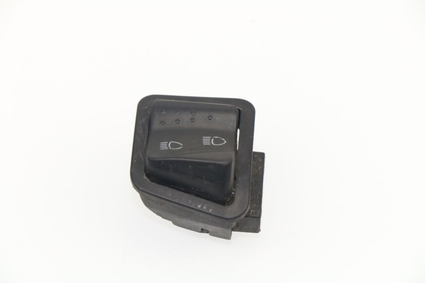 photo de INTERRUPTOR DE LUZ ALTA PIAGGIO FLY 125 (2005 - 2012)