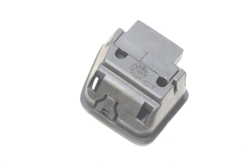 photo de INTERRUPTOR DE LUZ ALTA PIAGGIO FLY 100 (2006 - 2010)