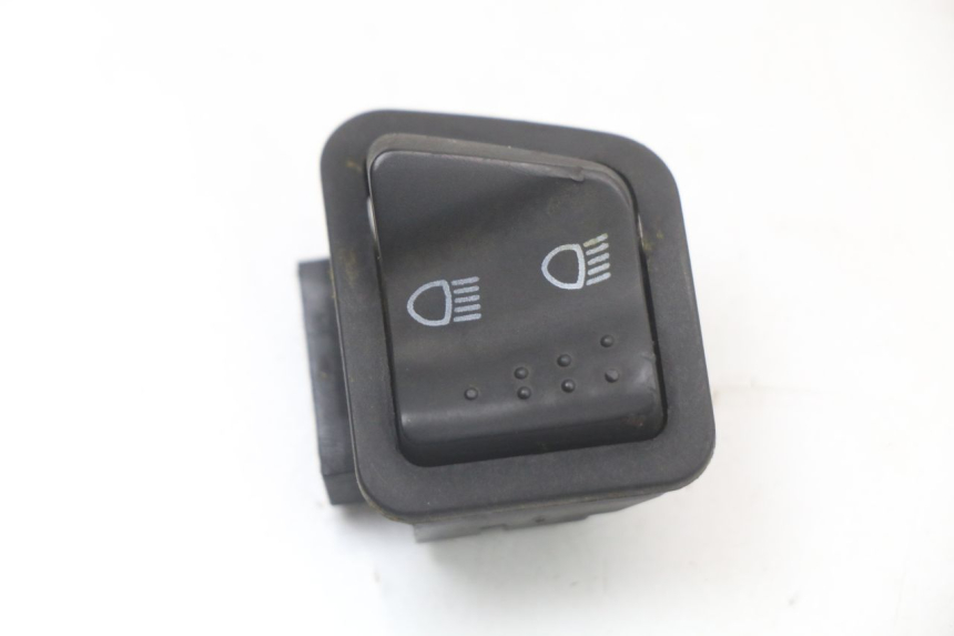 photo de INTERRUPTOR DE LUZ ALTA PIAGGIO LIBERTY 4T 50 (2004 - 2008)