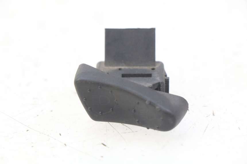 photo de INTERRUPTOR DE LUZ ALTA PIAGGIO VESPA LX 2T 50 (2005 - 2013)