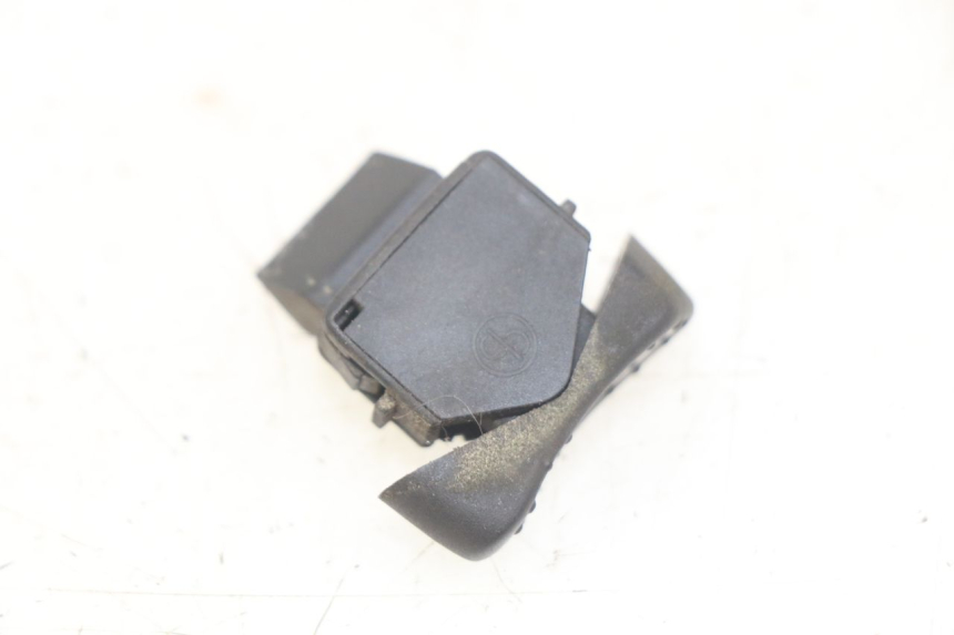 photo de INTERRUPTOR DE LUZ ALTA PIAGGIO VESPA LXV 125 (2006 - 2009)