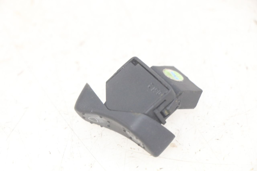 photo de INTERRUPTOR DE LUZ ALTA PIAGGIO VESPA S 2T 50 (2007 - 2014)