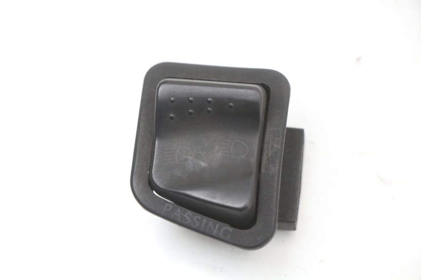 photo de INTERRUPTOR DE LUZ ALTA PIAGGIO X9 125 (2000 - 2003)