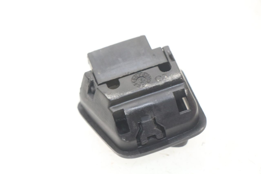 photo de INTERRUPTOR DE LUZ ALTA PIAGGIO ZIP 2T 50 (2009 - 2019)