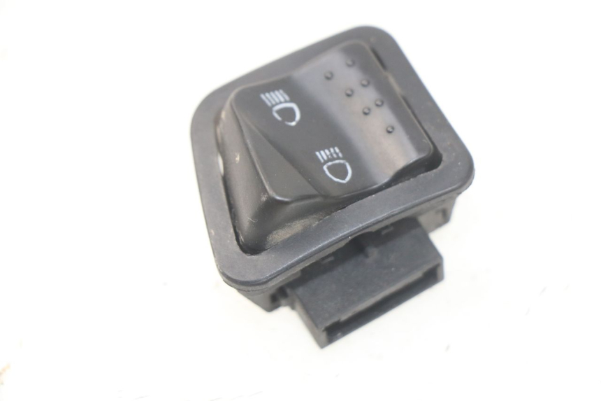 photo de INTERRUPTOR DE LUZ ALTA PIAGGIO ZIP 2T 50 (2009 - 2019)