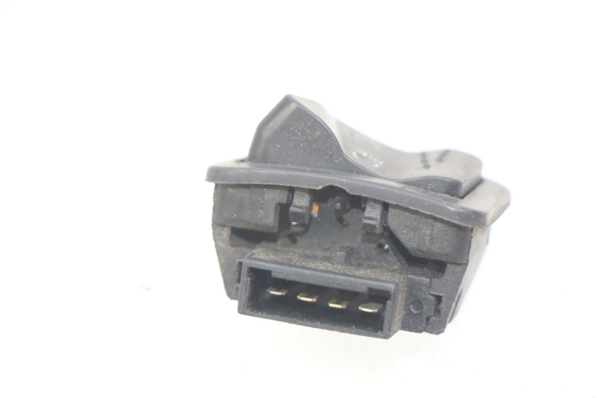 photo de INTERRUPTOR DE LUZ ALTA PIAGGIO ZIP 2T 50 (2009 - 2019)