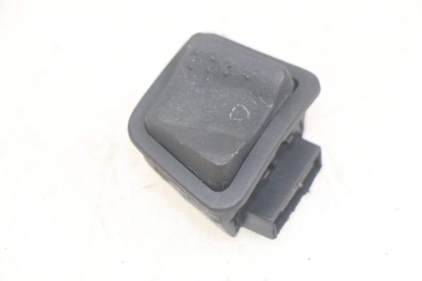 photo de INTERRUPTOR DE LUZ ALTA PIAGGIO ZIP 2T 50 (2009 - 2019)