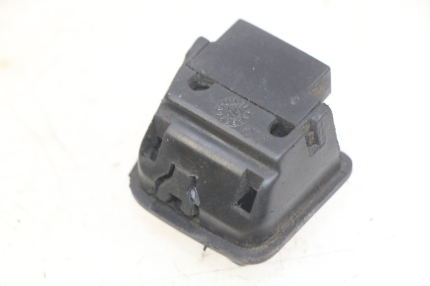 photo de INTERRUPTOR DE LUZ ALTA PIAGGIO ZIP 4T 50 (2018 - 2020)