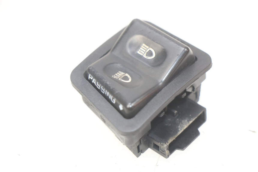 photo de INTERRUPTOR DE LUZ ALTA SUZUKI SIXTEEN 125 (2008 - 2010)