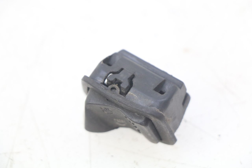 photo de INTERRUPTOR DE LUZ ALTA APRILIA SR 2T 50 (2012 - 2017)