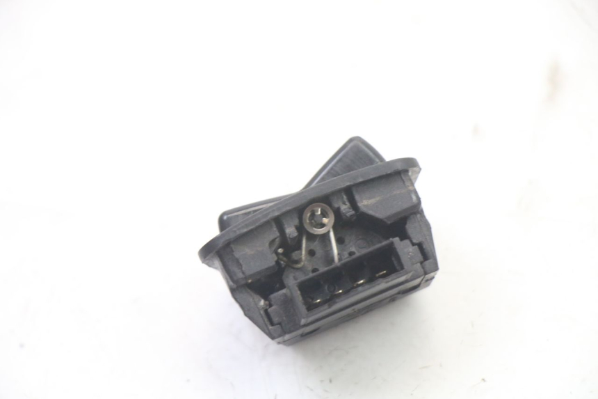 photo de INTERRUPTOR DE LUZ ALTA SYM ORBIT III 3 4T 50 (2018 - 2021)