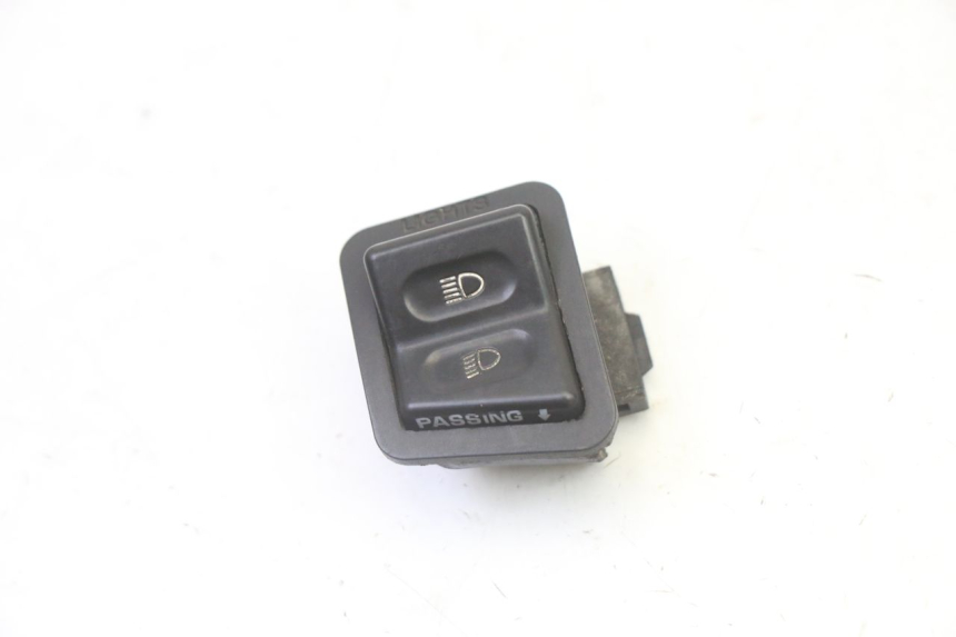 photo de INTERRUPTOR DE LUZ ALTA PEUGEOT TWEET 4T 50 (2018 - 2020)