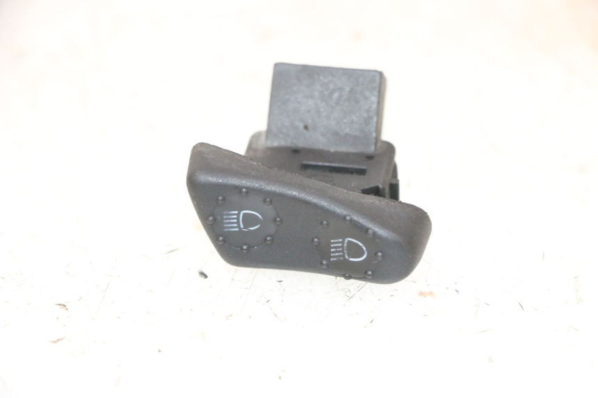photo de INTERRUPTOR DE LUZ ALTA PIAGGIO VESPA GTS SUPER IE 125 (2009 - 2016) - Vista principal