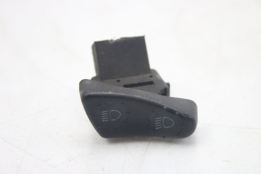 photo de INTERRUPTOR DE LUZ ALTA PIAGGIO VESPA S 2T 50 (2007 - 2014)