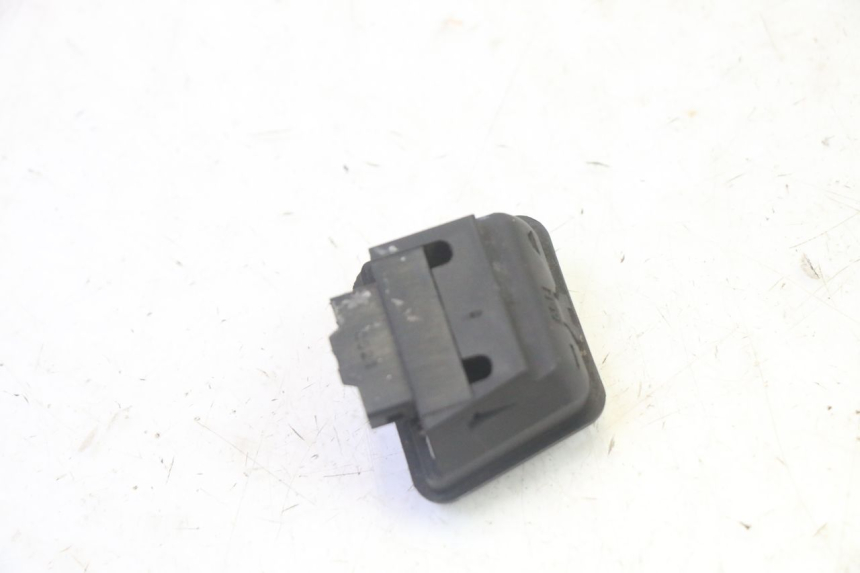 photo de INTERRUPTOR DE LUZ ALTA YAMAHA X-MAX XMAX 250 (2006 - 2009)