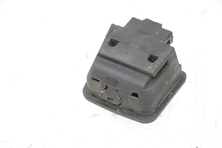 photo de INTERRUPTOR DE LUZ ALTA YAMAHA XMAX X-MAX 125 (2006 - 2009) - Detalle de la pieza