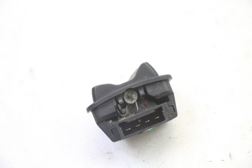 photo de INTERRUPTOR DE LUZ ALTA PIAGGIO X9 EVOLUTION 125 (2003 - 2007)