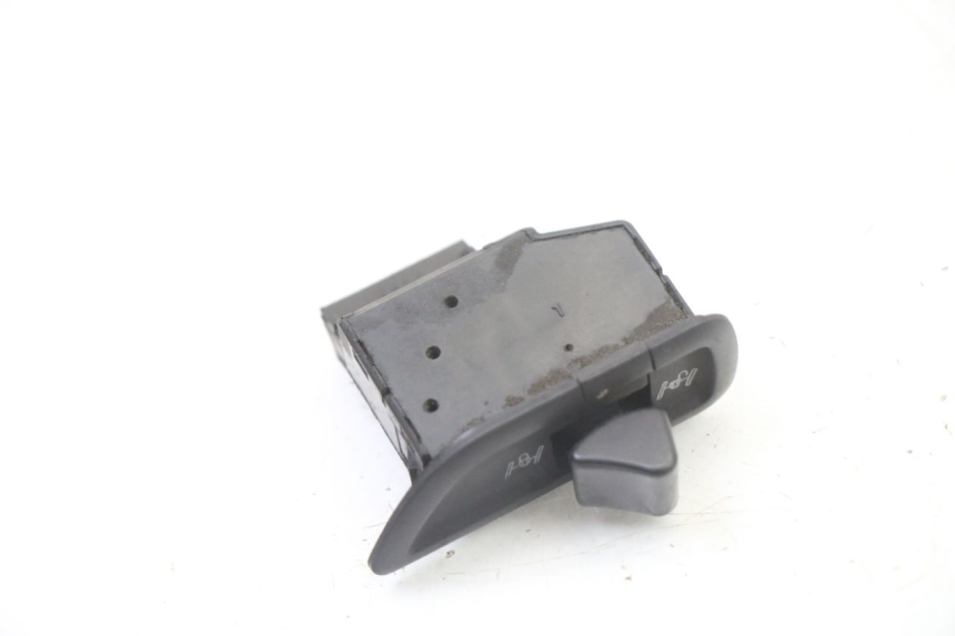 photo de CONMUTADOR ROLL LOCK PIAGGIO MP3 500 (2011 - 2015)