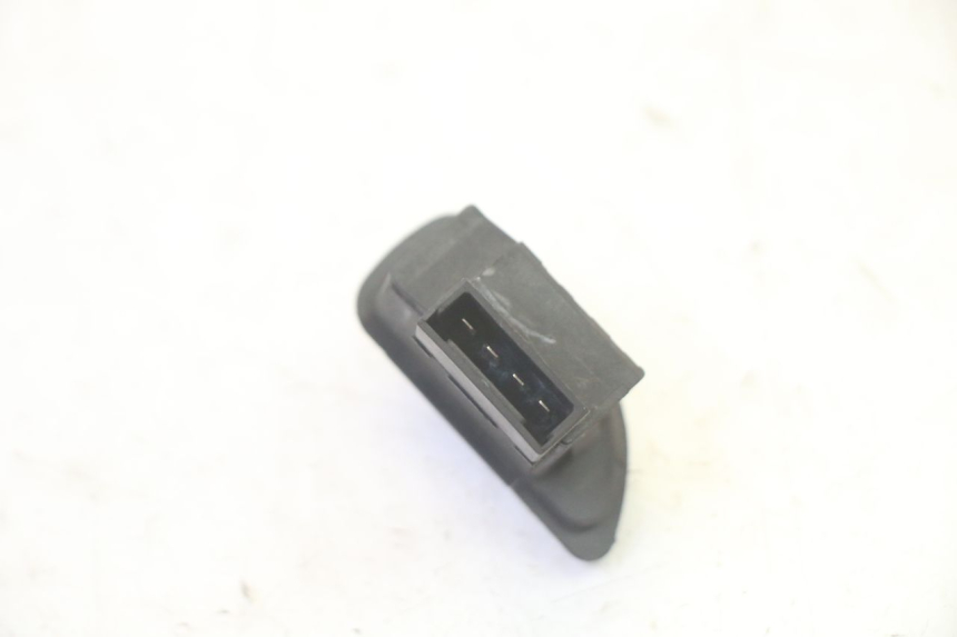 photo de INTERRUPTOR DE BLOQUEO DE RODILLO PIAGGIO MP3 RL 250 (2007 - 2010)