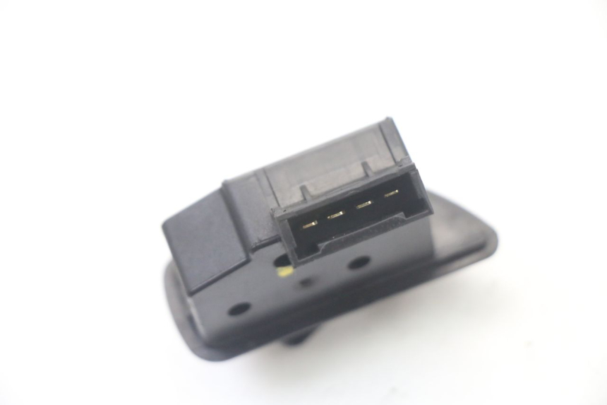 photo de CONMUTADOR ROLL LOCK PIAGGIO MP3 500 (2014 - 2016)