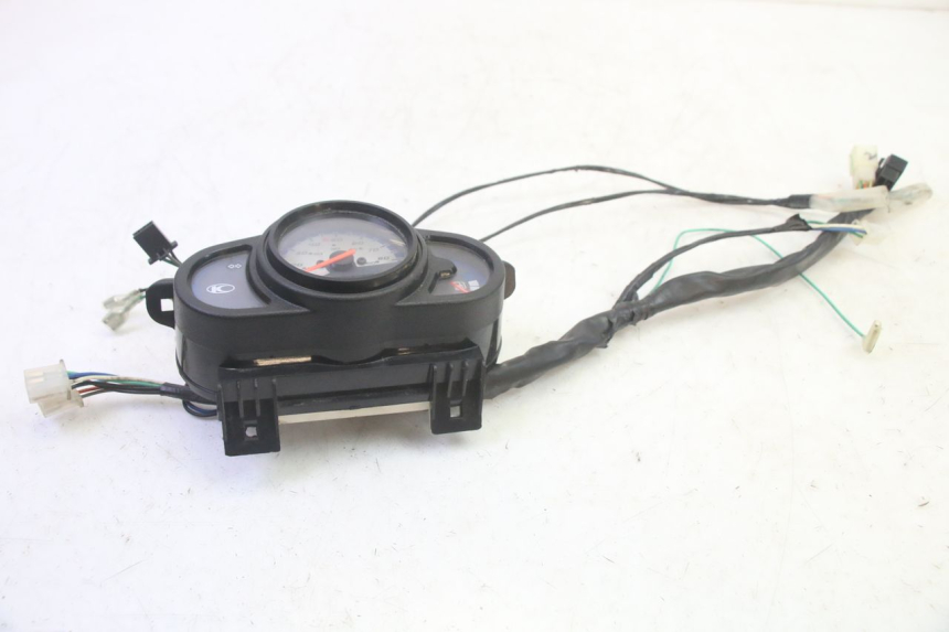 photo de CUENTA KILÓMETROS KYMCO AGILITY 4T 50 (2018 - 2022) - Detalles de los puntos de fijación