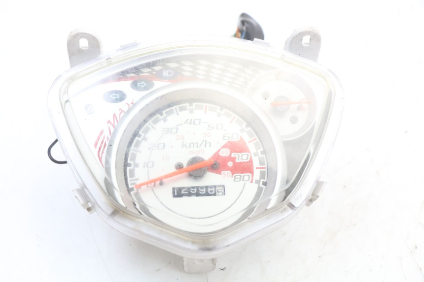 photo de VELOCIMETRO TNT MOTOR BOSTON 4T 50 (2018 - 2025) - Detalle de la pieza