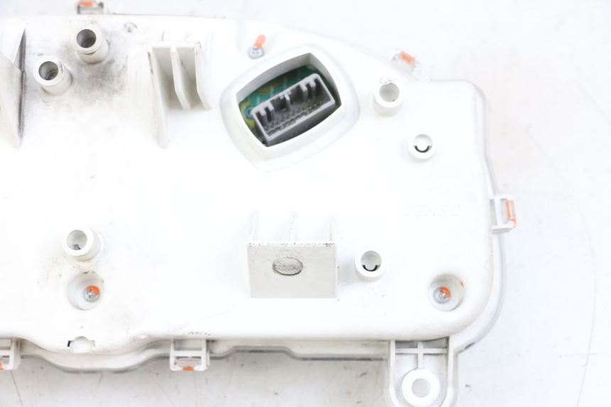 photo de VELOCIMETRO SUZUKI BURGMAN 650 (2013 - 2020)