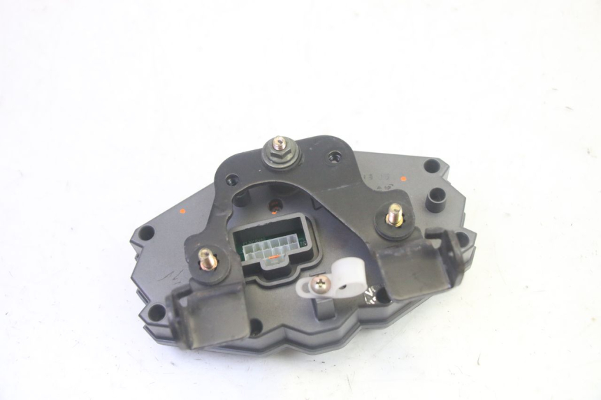 photo de CUENTA KILÓMETROS SYM CROX 4T 50 (2016 - 2023) - Estado de la superficie y material