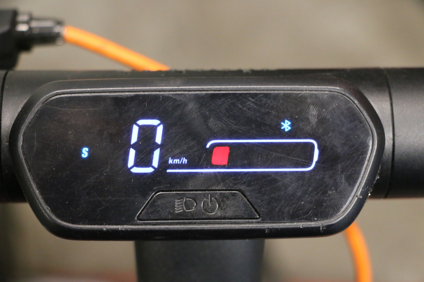 photo de CUENTA KILóMETROS SEGWAY NINEBOT E2 1