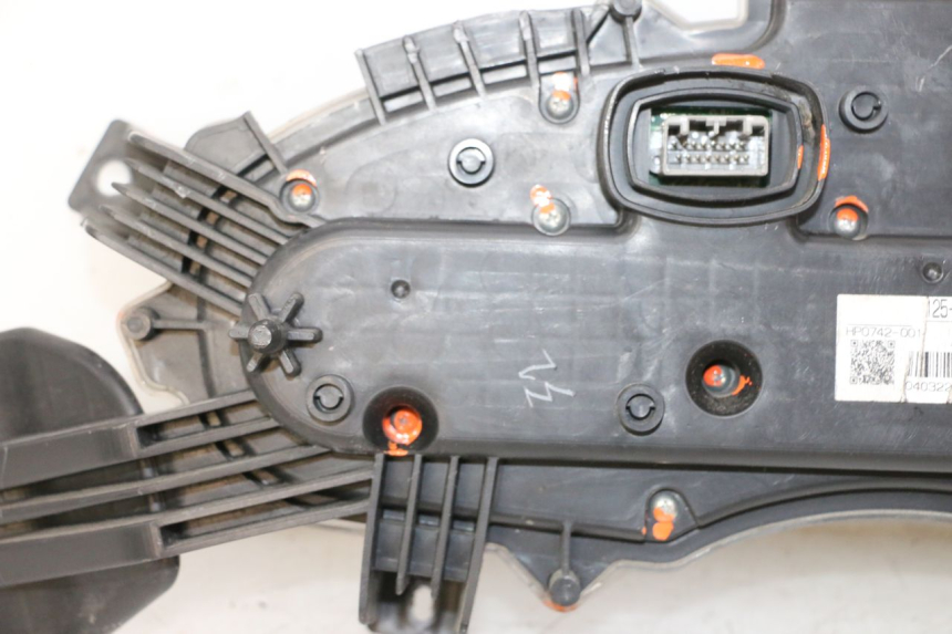 photo de CUENTA KILÓMETROS HONDA FES S-WING SWING ABS 125 (2007 - 2015)