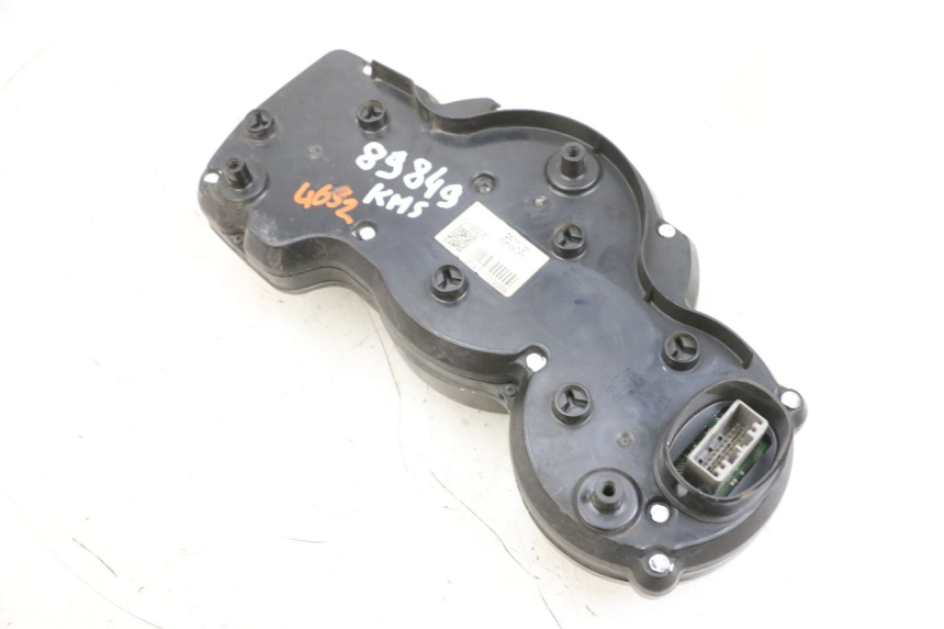 photo de CUENTA KILÓMETROS YAMAHA FJR ABS 1300 (2006 - 2012) - Primer plano técnico