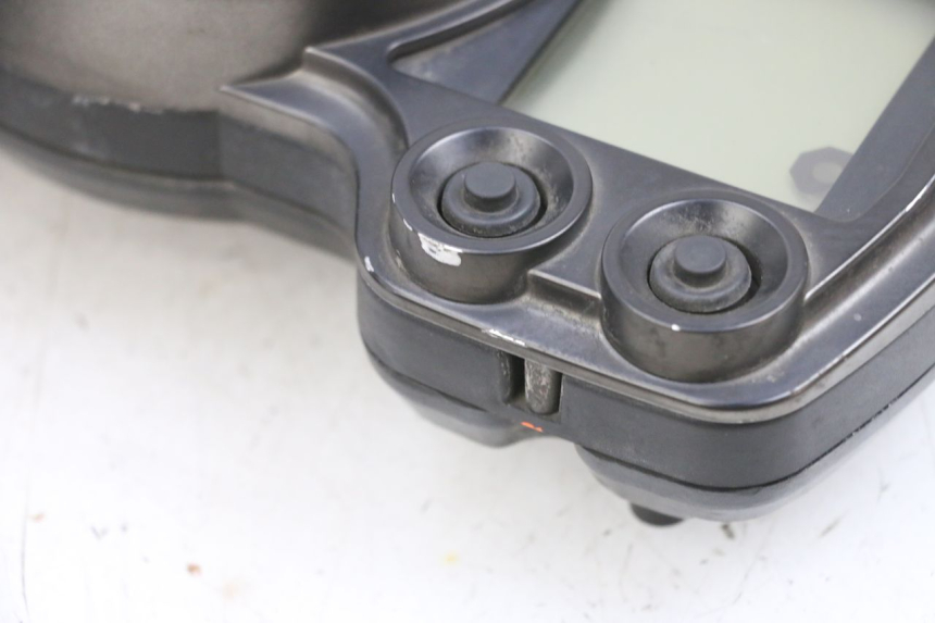 photo de CUENTA KILÓMETROS YAMAHA FJR ABS 1300 (2006 - 2012) - Otra perspectiva