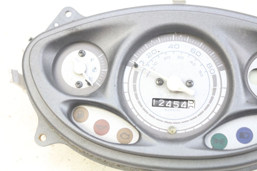 photo de CUENTA KILÓMETROS PIAGGIO FLY 4T 50 (2013 - 2017)