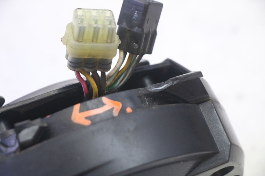 photo de VELOCIMETRO YAMAHA FZ6 N FAZER 600 (2004 - 2006)