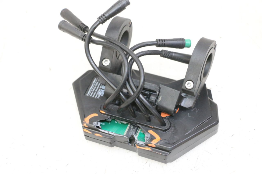 photo de VELOCIMETRO KUKIRIN G2 MASTER 1