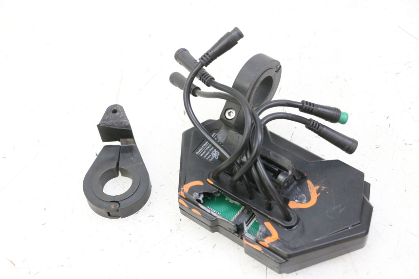photo de VELOCIMETRO KUKIRIN G2 MASTER 1