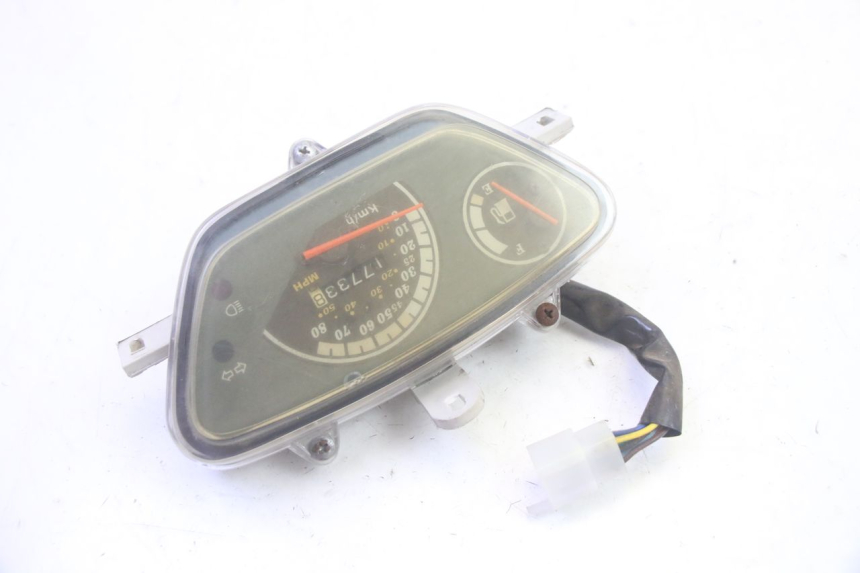 photo de CUENTA KILÓMETROS EUROCKA GTR 50 (2018 - 2021) - Primer plano técnico