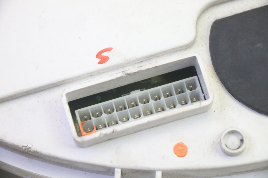 photo de VELOCIMETRO SYM GTS EVO 125 (2009 - 2013) - Características distintivas