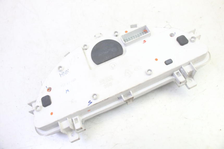 photo de VELOCIMETRO SYM GTS EVO 125 (2009 - 2013) - Marcados y referencias originales