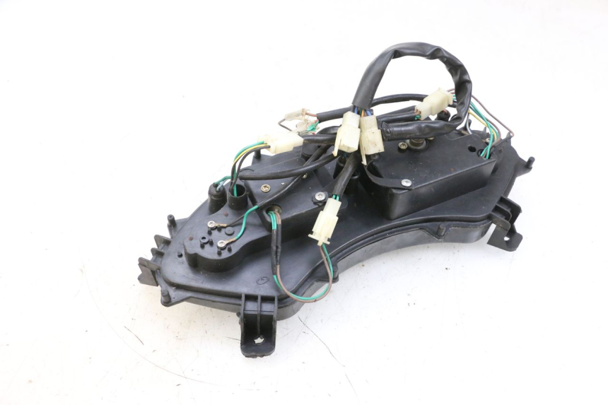 photo de VELOCIMETRO JM MOTORS GTS 125 (2015 - 2019) - Detalles de los puntos de fijación