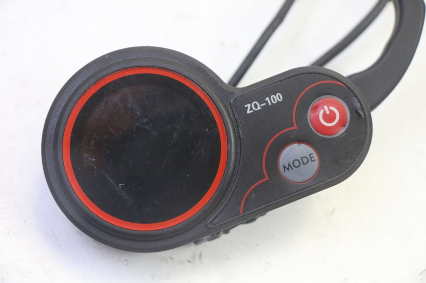 photo de VELOCIMETRO HITWAY H5 1