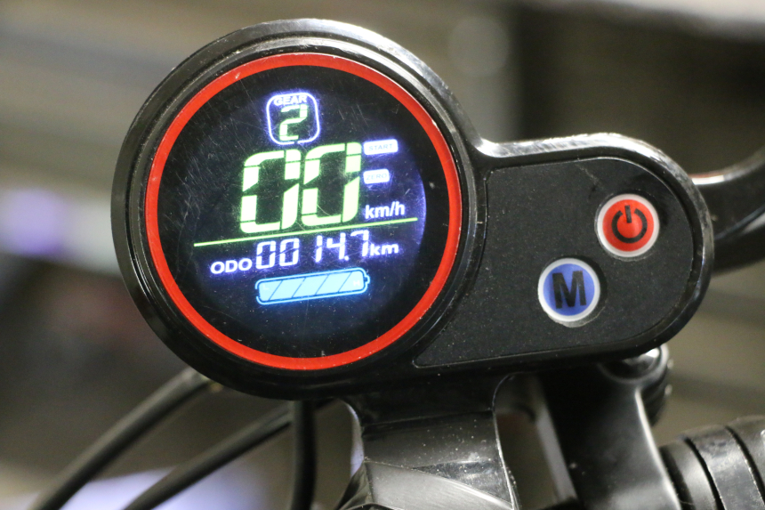 photo de VELOCIMETRO HITWAY H5 1