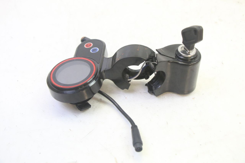 photo de VELOCIMETRO HITWAY H5 1