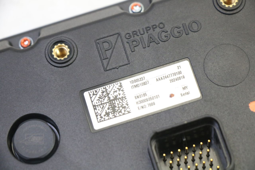 photo de VELOCIMETRO PIAGGIO MP3 HPE 310 (2024 - 2025)