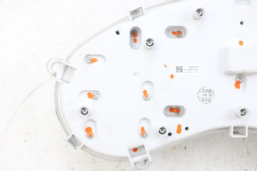 photo de VELOCIMETRO PIAGGIO MP3 HPE 300 (2019 - 2026) - Primer plano de alta resolución