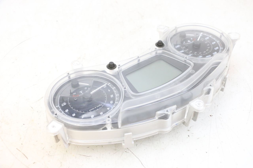 photo de VELOCIMETRO PIAGGIO MP3 HPE 300 (2019 - 2026) - Recambio usado revisado