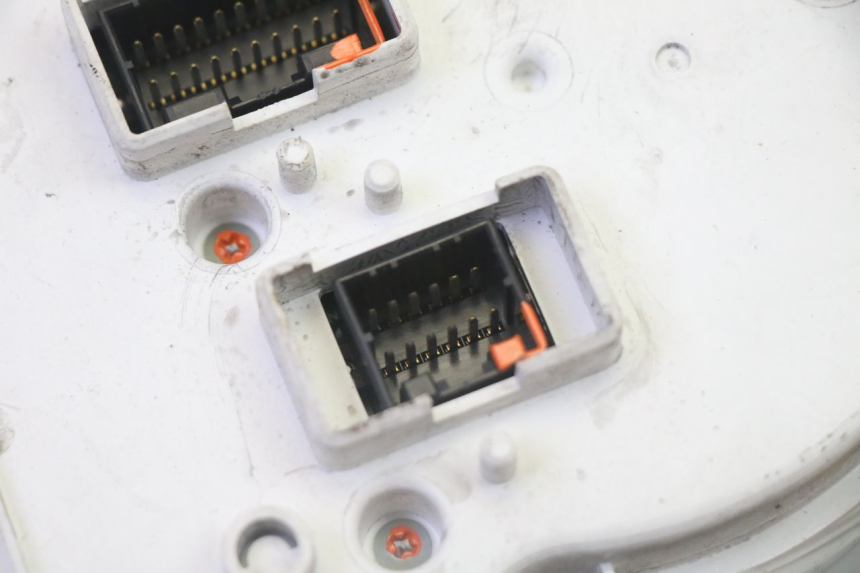 photo de CUENTA KILÓMETROS PIAGGIO MP3 LT 300 (2010 - 2016)