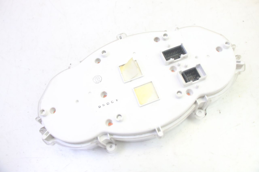 photo de CUENTA KILÓMETROS PIAGGIO MP3 LT 400 (2007 - 2012) - Otra vista del artículo