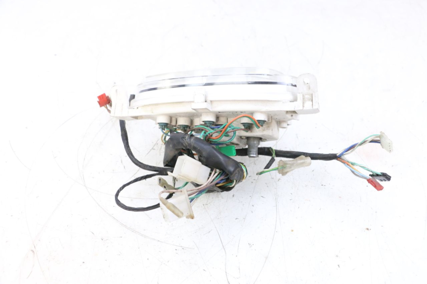 photo de CUENTA KILÓMETROS SYM ORBIT 2 4T 50 (2008 - 2017) - Zoom sobre los componentes